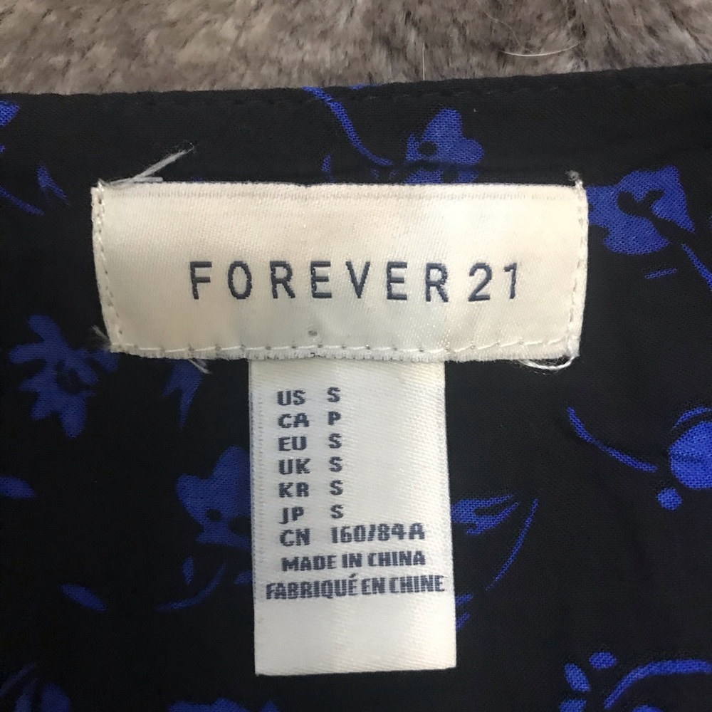 ⭐️3 for $25⭐️ Forever 21 dress - Picture 5 of 6
